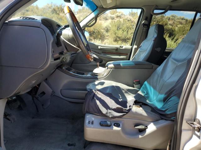 5LMFU28A3YLJ34611 - 2000 LINCOLN NAVIGATOR ვერცხლისფერი ფოტო 7