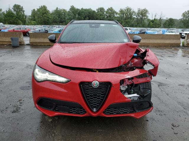 ZASPAKBN2R7D77716 - 2024 ALFA ROMEO STELVIO TI RED photo 5