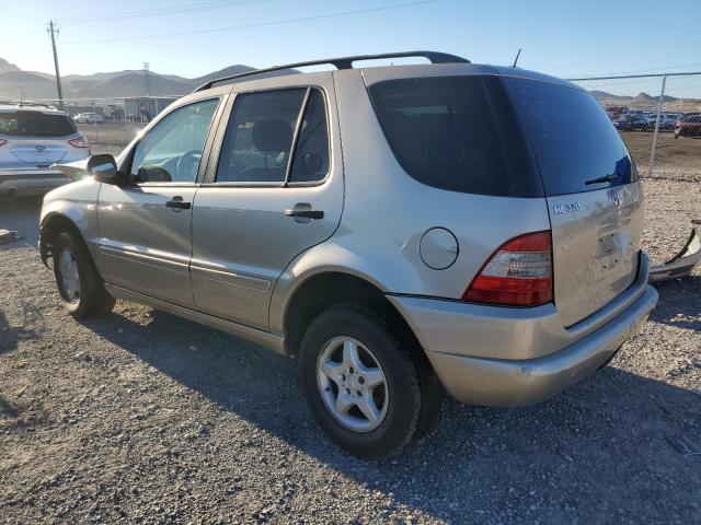 4JGAB54E71A259285 - 2001 MERCEDES-BENZ ML 320 GOLD photo 2