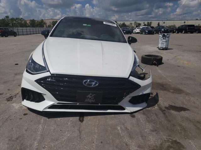 5NPEK4JC6MH131636 - 2021 HYUNDAI SONATA N LINE WHITE photo 5