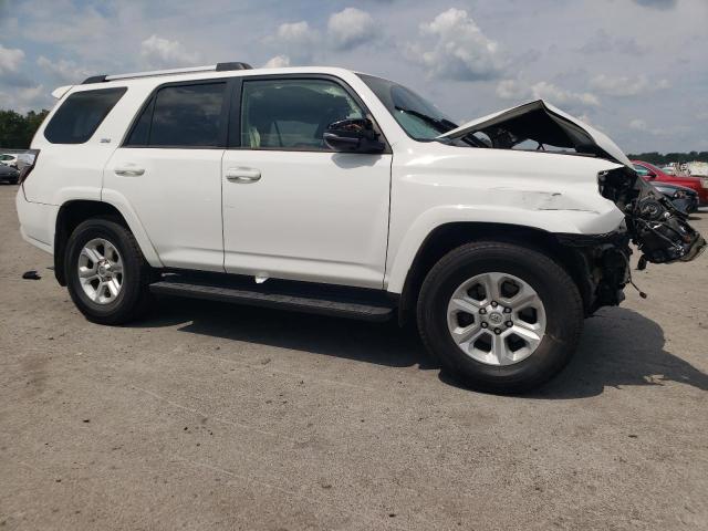 JTEBU5JR6K5663307 - 2019 TOYOTA 4RUNNER SR5/SR5 PREMIUM Biały zdjęcie 4