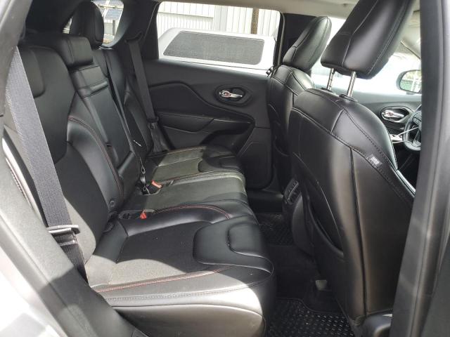 1C4PJMBN8KD238962 - 2019 JEEP CHEROKEE TRAILHAWK SILVER photo 11