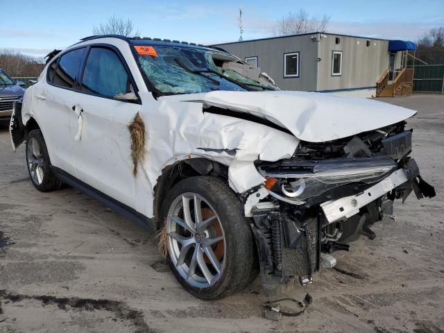 ZASFAKPN4J7B77977 - 2018 ALFA ROMEO STELVIO SPORT Weiß Foto 4