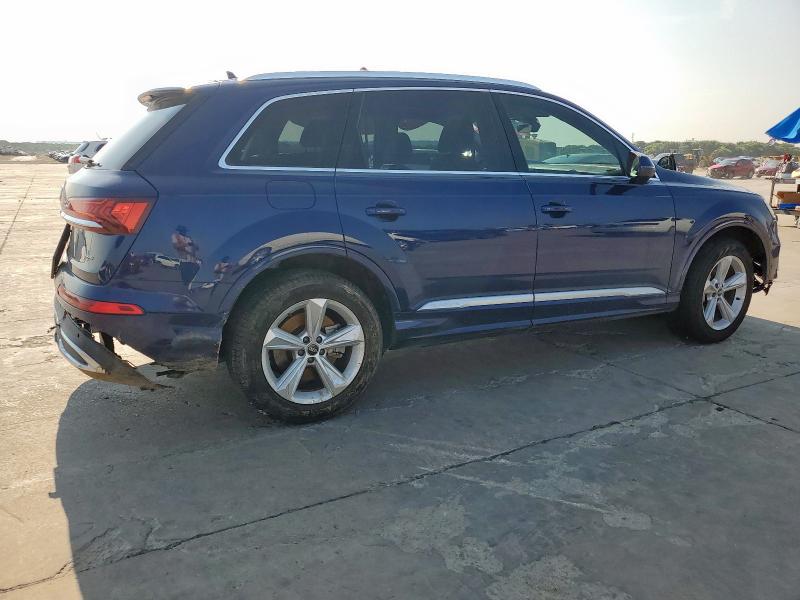 WA1AJBF79ND004673 - 2022 AUDI Q7 PREMIUM BLUE photo 3