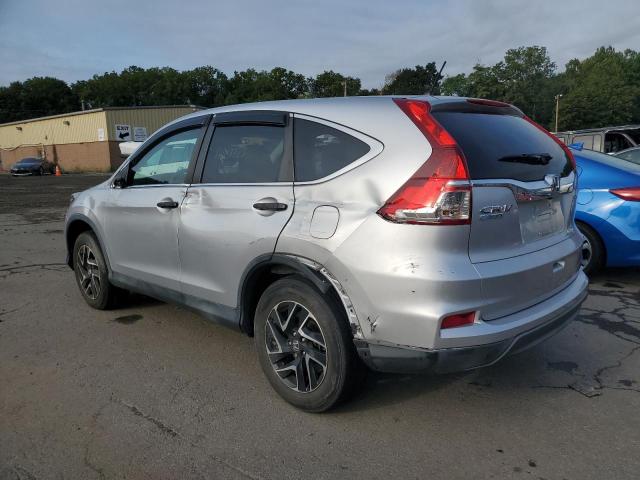 2HKRM4H46GH697875 - 2016 HONDA CR-V SE SILVER photo 2