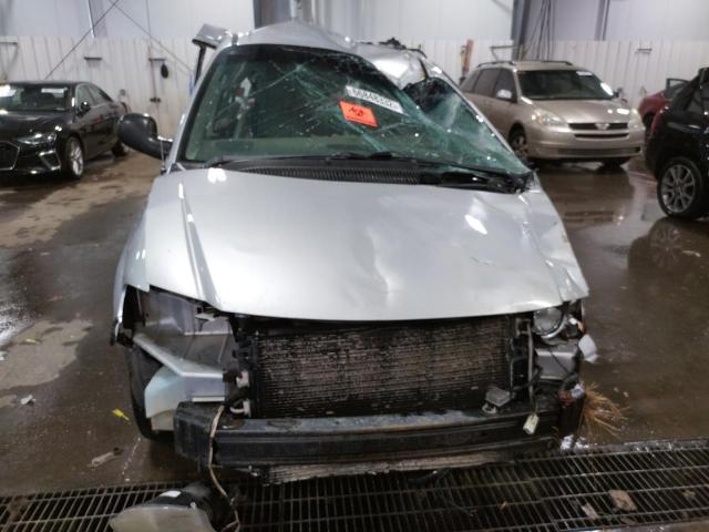 2C4GP54L85R250241 - 2005 CHRYSLER TOWN & COU TOURING 银色 照片 5