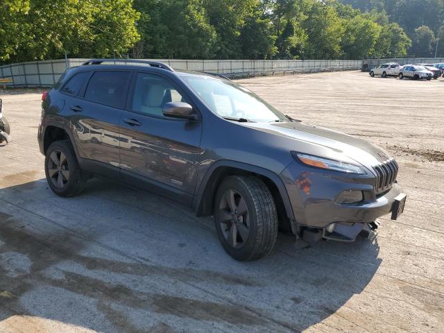 1C4PJMCS5HW525340 - 2017 JEEP CHEROKEE LATITUDE BLACK photo 4