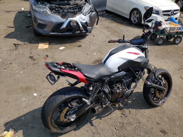 JYARM27E7JA002263 - 2018 YAMAHA MT07 WHITE photo 4