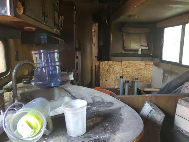 4V0TC3227HJ010511 - 2017 CROS ALL MODELS SILVER photo 6