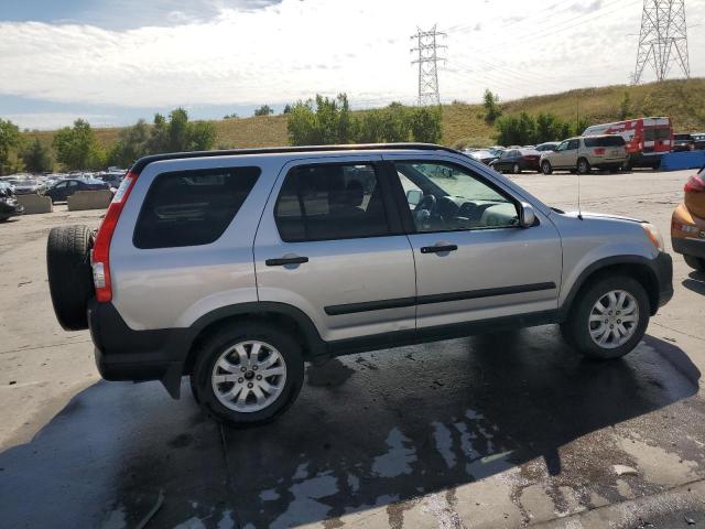 JHLRD78805C058925 - 2005 HONDA CR-V EX SILVER photo 3