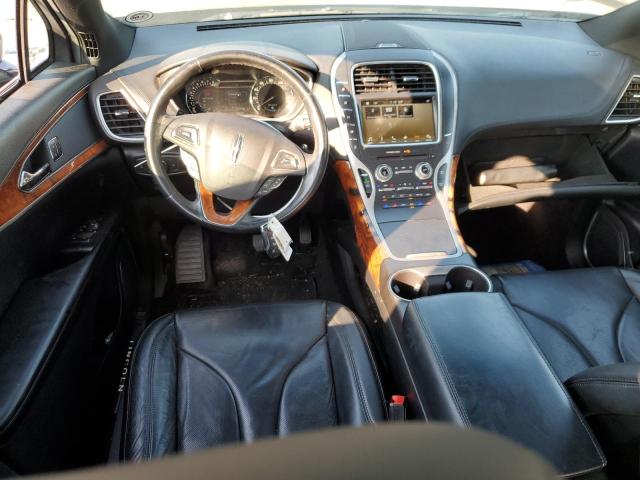 2LMPJ6LR0HBL18851 - 2017 LINCOLN MKX RESERVE Schwarz Foto 8