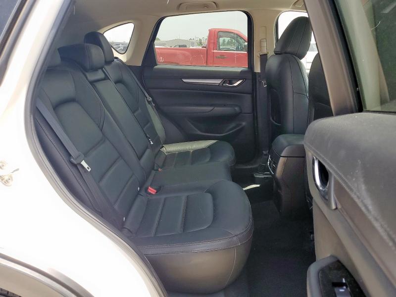 JM3KFACM6M0386190 - 2021 MAZDA CX-5 TOURING WHITE photo 11