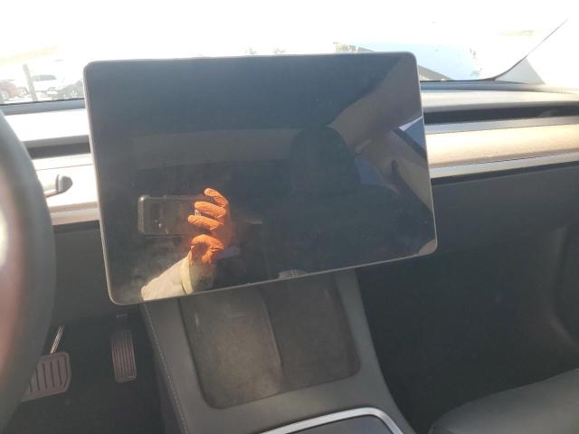 5YJ3E1EBXPF466920 - 2023 TESLA MODEL 3 Սպիտակ լուսանկար 9