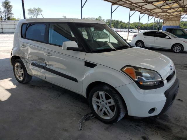 KNDJT2A27B7717075 - 2011 KIA SOUL + WHITE photo 4