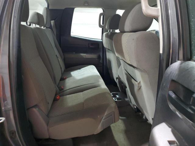 5TFUM5F11BX021985 - 2011 TOYOTA TUNDRA DOUBLE CAB SR5 GRAY photo 10