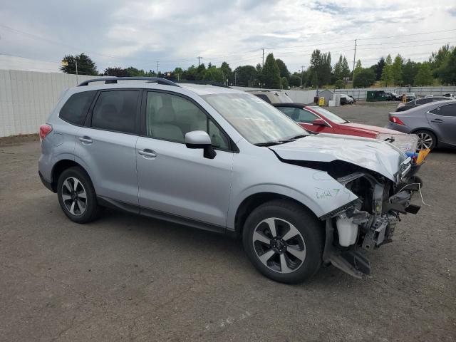 JF2SJAGC2HH807386 - 2017 SUBARU FORESTER 2.5I PREMIUM SILVER photo 4