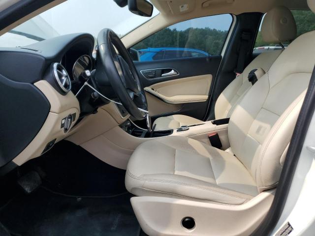 WDCTG4EB8FJ134262 - 2015 MERCEDES-BENZ GLA 250 白色 照片 7