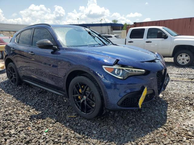 ZASFAKBN2J7B67634 - 2018 ALFA ROMEO STELVIO TI BLUE photo 4