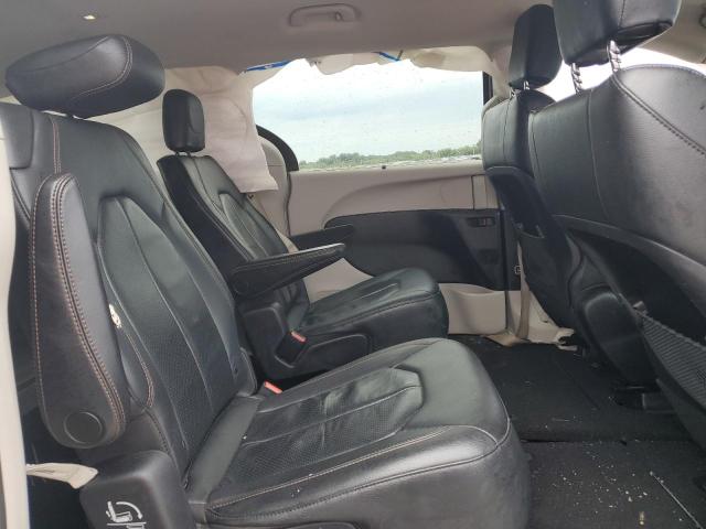 2C4RC1BG4KR685272 - 2019 CHRYSLER PACIFICA TOURING L SILVER photo 11