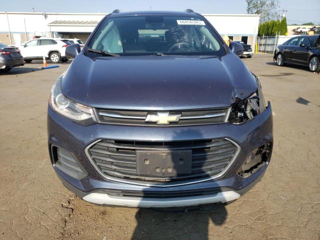 3GNCJLSB6JL398448 - 2018 CHEVROLET TRAX 1LT ნაცრისფერი ფოტო 5