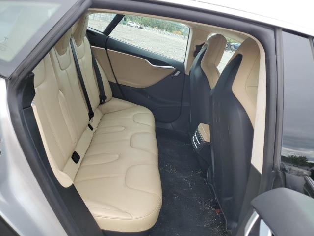 5YJSA1E23GF139783 - 2016 TESLA MODEL S 银色 照片 10