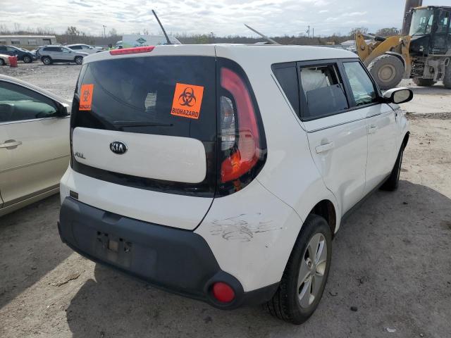 KNDJN2A28F7782310 - 2015 KIA SOUL WHITE photo 4