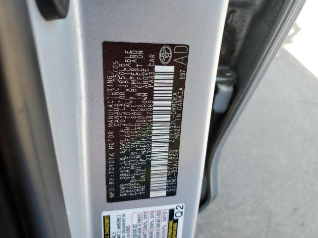 2T1KR32E35C487989 - 2005 TOYOTA COROLLA MA XR SILVER photo 13