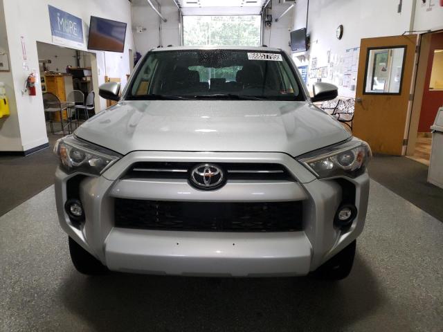 JTEMU5JR4M5906513 - 2021 TOYOTA 4RUNNER SR5/SR5 PREMIUM SILVER photo 5