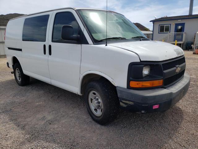 1GCWGFCA8C1104134 - 2012 CHEVROLET EXPRESS G2 WHITE photo 4