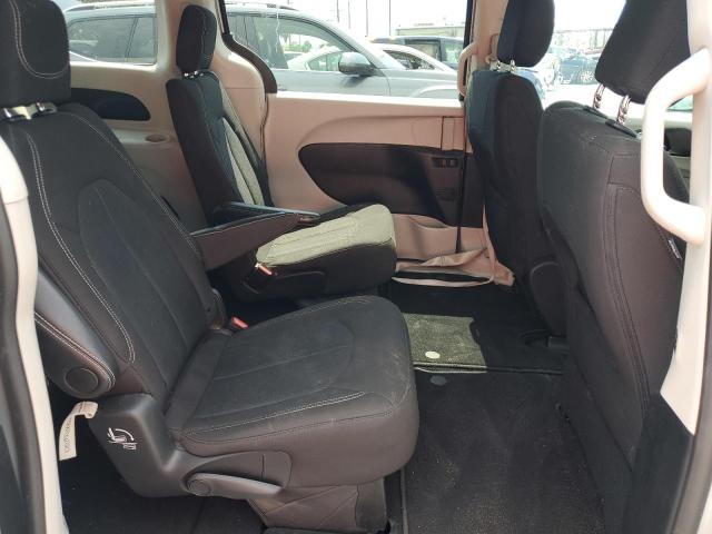 2C4RC1CG2RR149915 - 2024 CHRYSLER VOYAGER LX SILVER photo 11