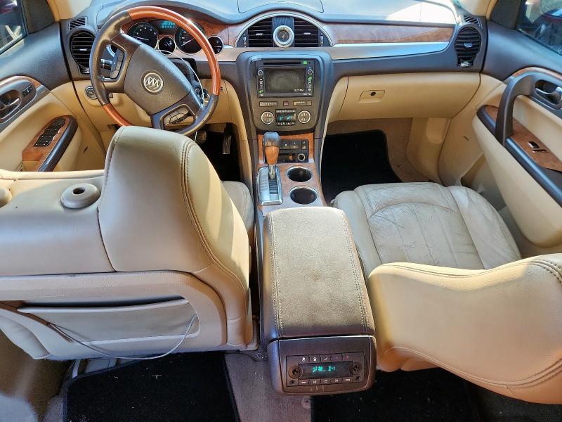 5GALRCEDXAJ182707 - 2010 BUICK ENCLAVE CXL RED photo 8