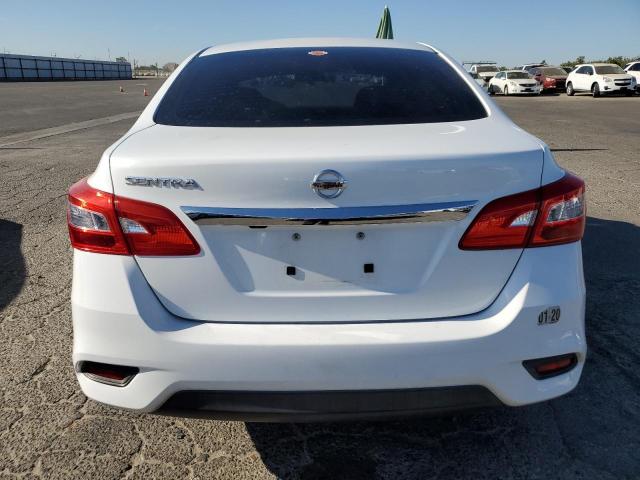 3N1AB7AP7JY245603 - 2018 NISSAN SENTRA S 白色 照片 6