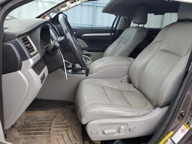 5TDKKRFH5GS141920 - 2016 TOYOTA HIGHLANDER XLE GRAY photo 7