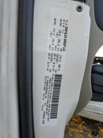 2A4RR8DG7BR782240 - 2011 CHRYSLER TOWN & COU TOURING L WHITE photo 10