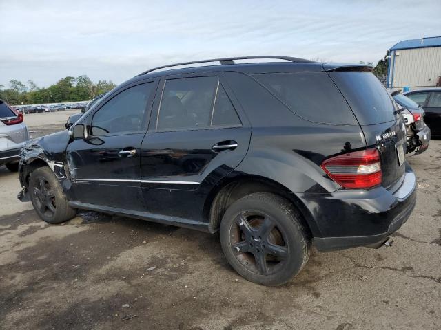 4JGBB22E18A423047 - 2008 MERCEDES-BENZ ML 320 CDI BLACK photo 2