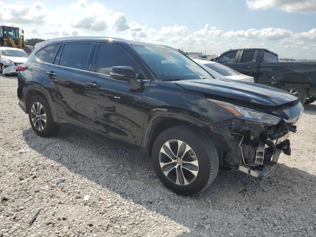 5TDGZRAH5LS503487 - 2020 TOYOTA HIGHLANDER XLE BLACK photo 4