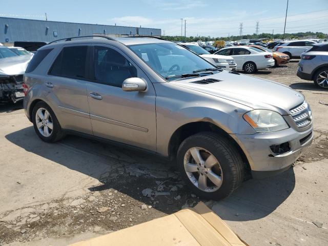 4JGBB75E76A128346 - 2006 MERCEDES-BENZ ML 500 SILVER photo 4