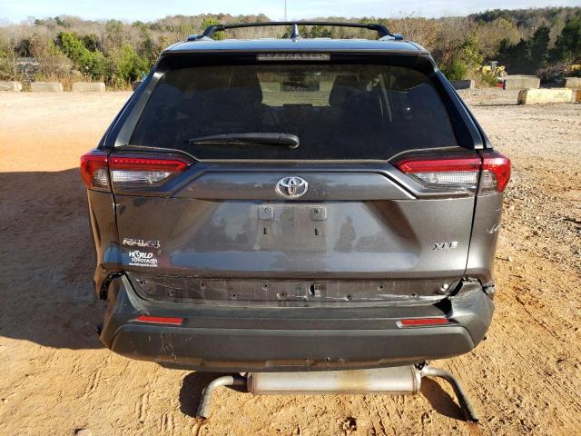 2T3W1RFV7LW073168 - 2020 TOYOTA RAV4 XLE GRAY photo 6