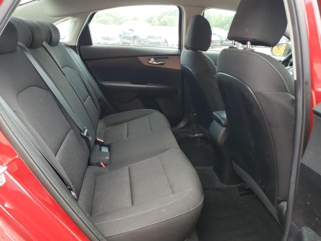 3KPF24AD8KE061202 - 2019 KIA FORTE FE RED photo 10
