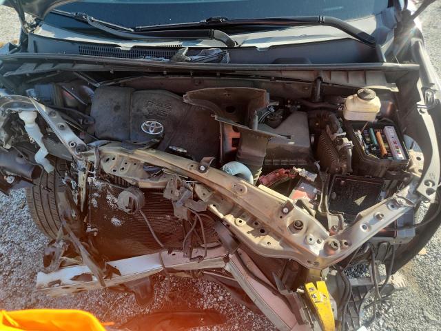 5TDKZRFH5JS526736 - 2018 TOYOTA HIGHLANDER SE Gri fotoğraf 12