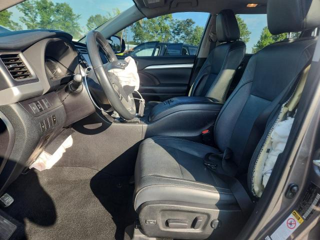 5TDKZRFH5JS526736 - 2018 TOYOTA HIGHLANDER SE Gri fotoğraf 7