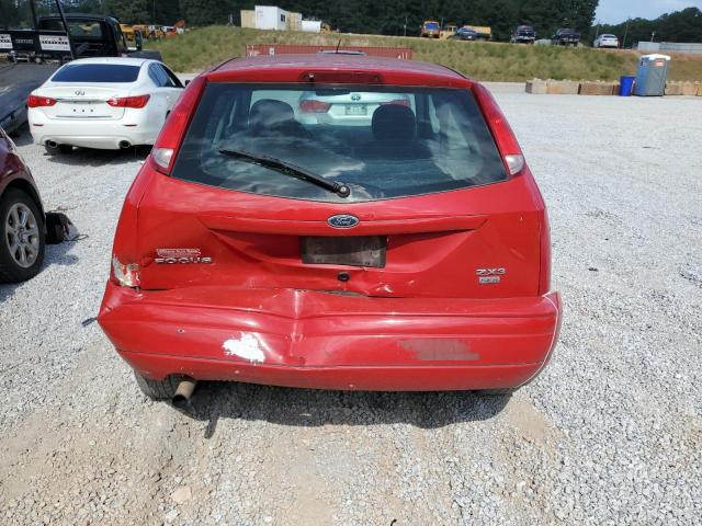3FAFP31N85R121597 - 2005 FORD FOCUS ZX3 RED photo 6