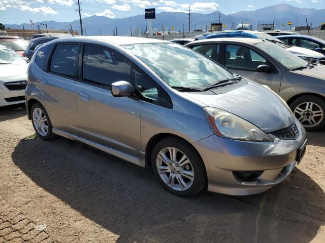 JHMGE88629C000227 - 2009 HONDA FIT SPORT GRAY photo 4