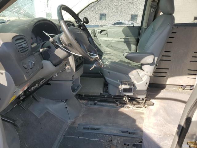 2C4GP54L35R534716 - 2005 CHRYSLER TOWN & COU TOURING SILVER photo 7