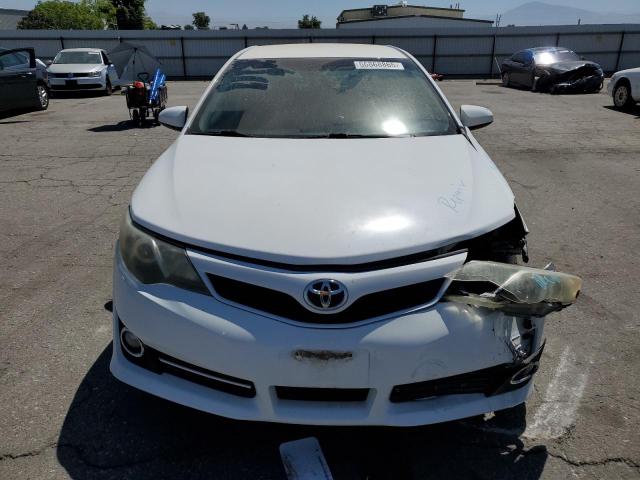 4T1BF1FK1CU588943 - 2012 TOYOTA CAMRY BASE WHITE photo 5
