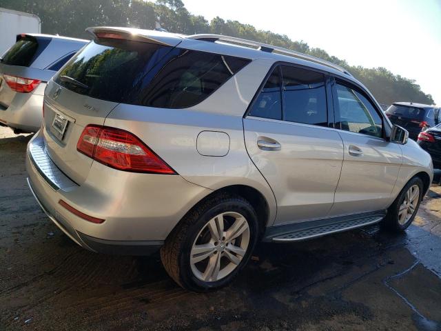 4JGDA5HBXDA123463 - 2013 MERCEDES-BENZ ML 350 4MATIC SILVER photo 3