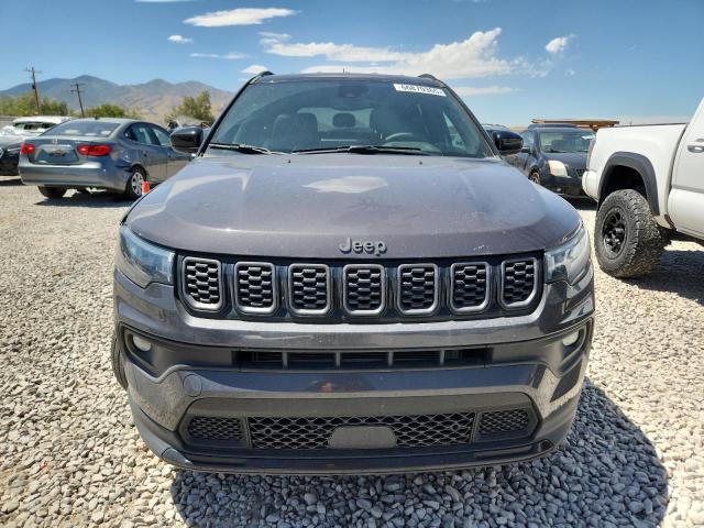 3C4NJDBN1RT127603 - 2024 JEEP COMPASS LATITUDE Графитовый фото 5
