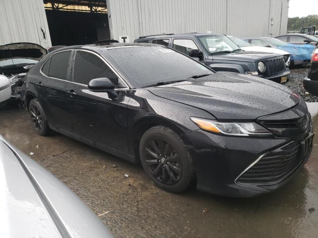 4T1B11HK1JU066290 - 2018 TOYOTA CAMRY L BLACK photo 4