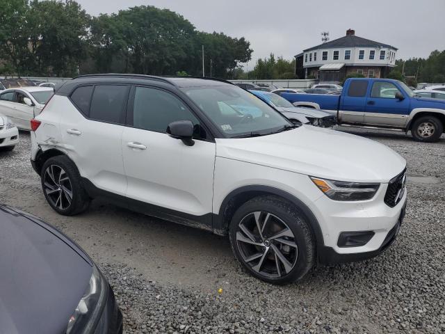 YV4162UM0M2560720 - 2021 VOLVO XC40 T5 R-DESIGN WHITE photo 4