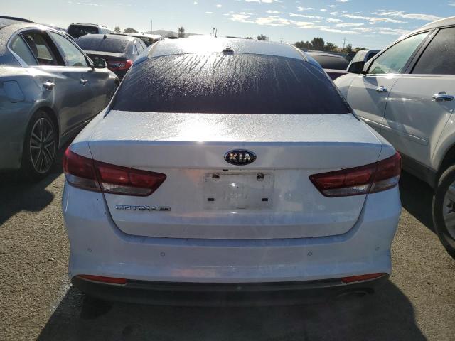 KNAGT4L3XJ5214580 - 2018 KIA OPTIMA LX WHITE photo 6